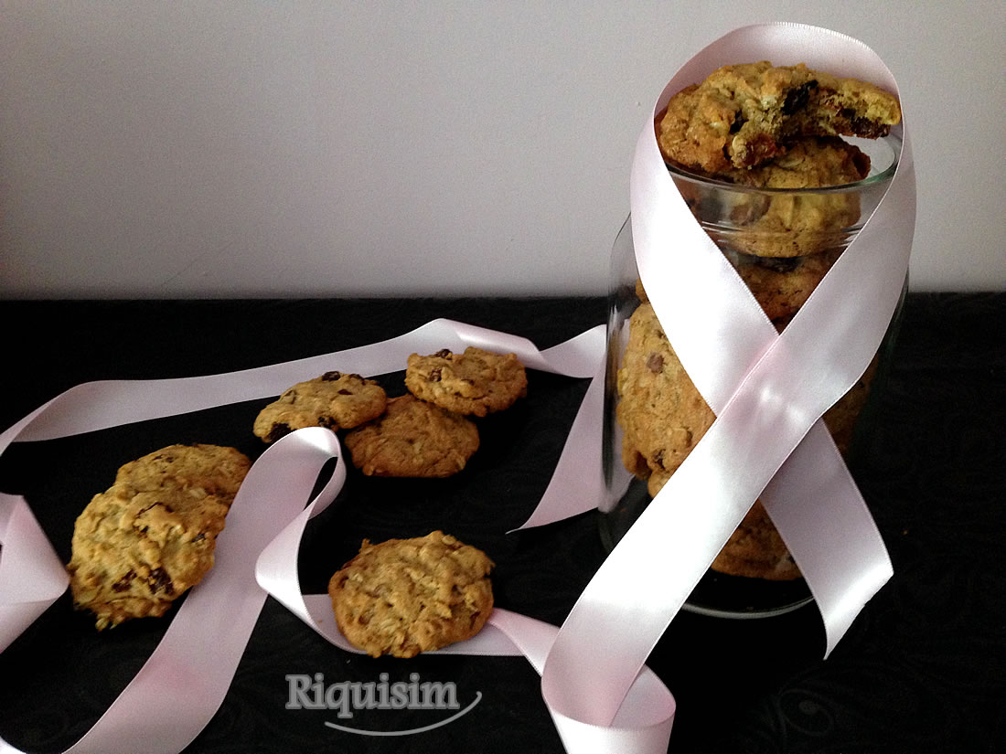 Galletas de avena y pasas lazo rosa