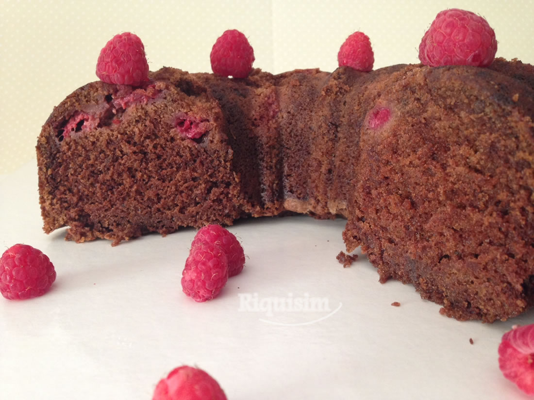 bundt de choco y frambuesa